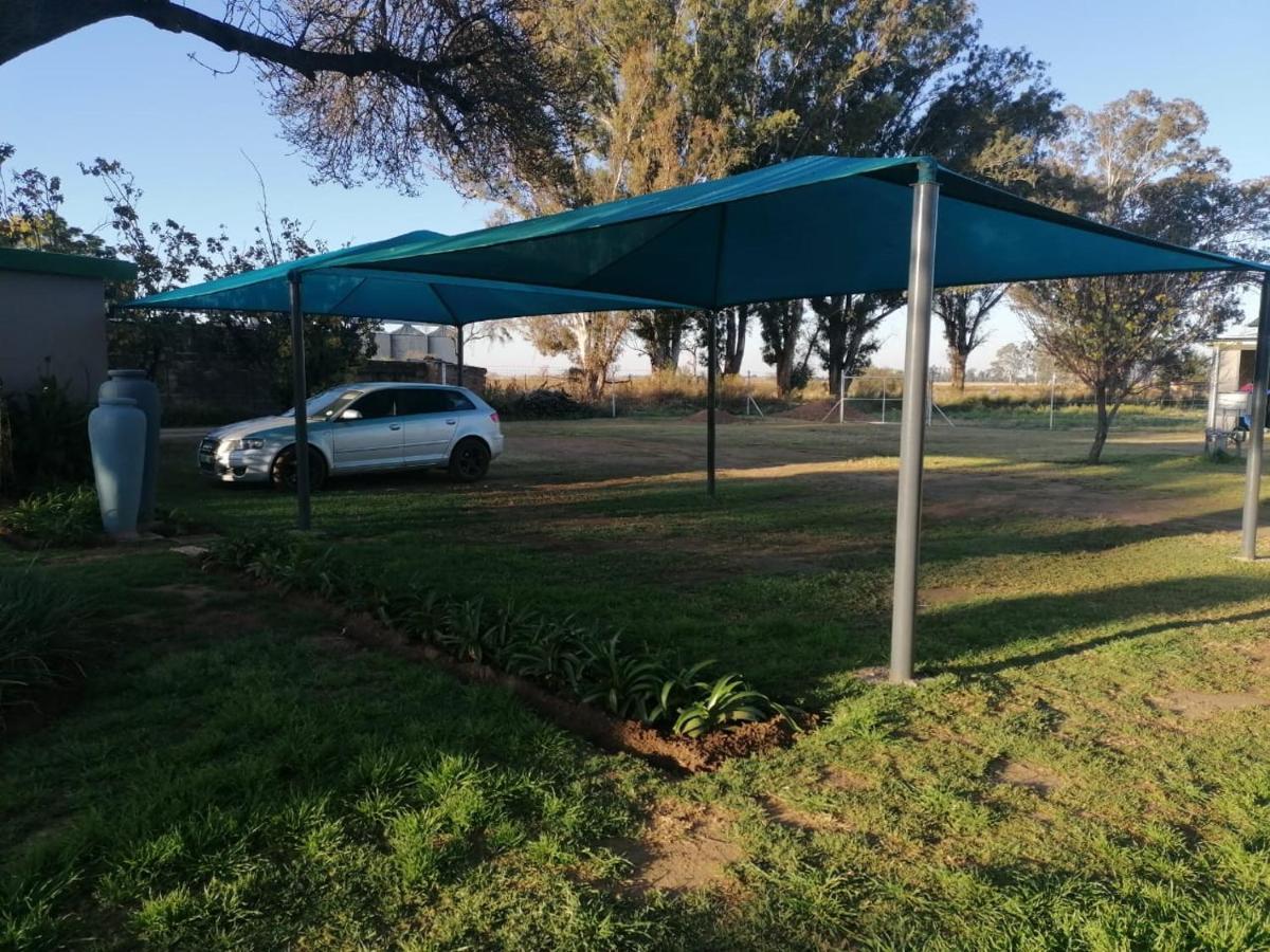 Biekiesvlei Hotel Lichtenburg Exterior photo